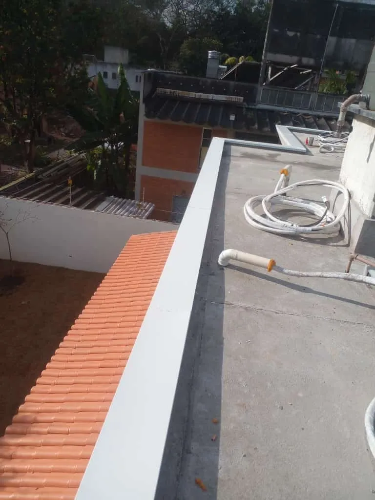 INSTALAÇÃO DE RUFOS