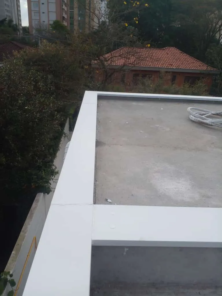 INSTALAÇÃO DE RUFOS