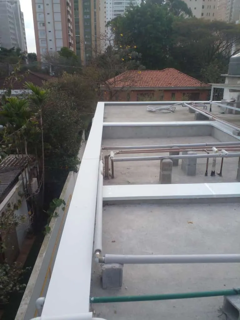 INSTALAÇÃO DE RUFOS